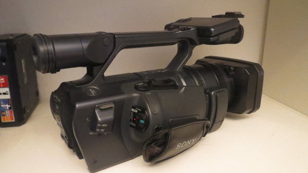 Sony Handycam HDR-FX1E HDV Camcorder