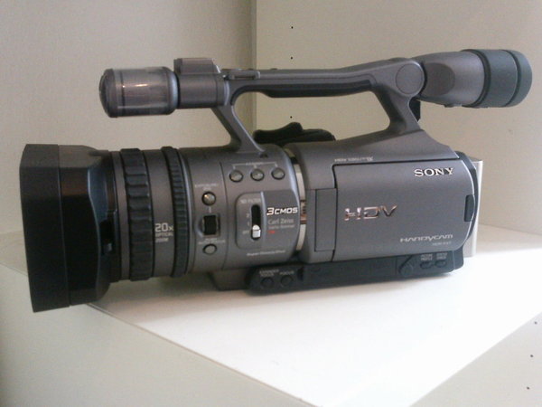 Sony Handycam HDR-FX7E HDV Camcorder