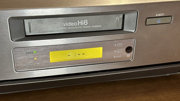 Sony Hi8 Recorder EV-S9000E VC guter Zustand volle Funktion,komplett Gewartet